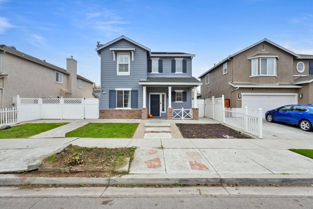 2363 Old Rose Ln, Turlock, CA 95382