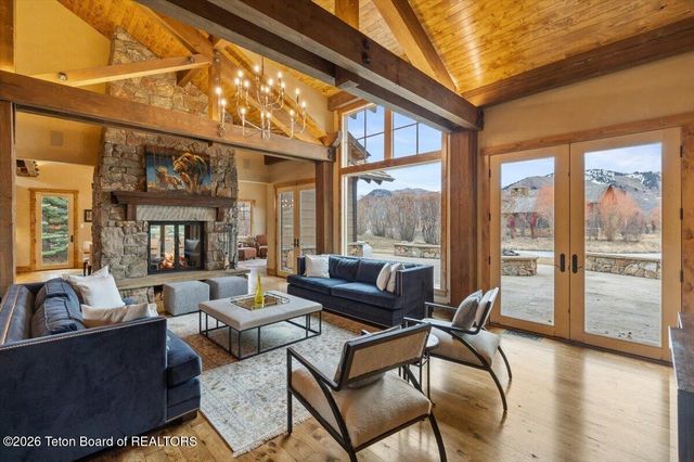 2790 W PEREGRINE Lane, Jackson, WY 83001