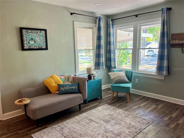 1014 E CRAWFORD STREET, Tampa, FL 33604