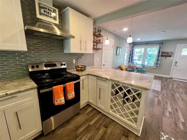 1014 E CRAWFORD STREET, Tampa, FL 33604