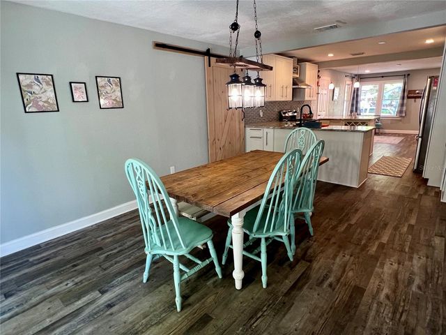 1014 E CRAWFORD STREET, Tampa, FL 33604