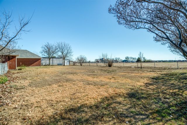 3722 Carrie Lane, St Paul, TX 75098
