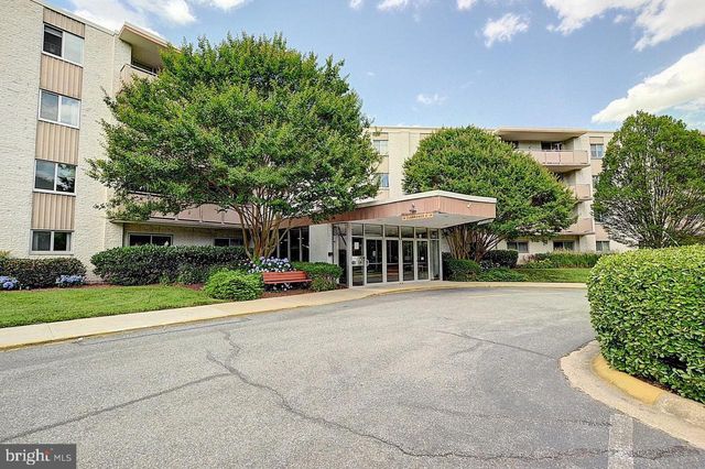 7501 DEMOCRACY BLVD #B-432, Bethesda, MD 20817