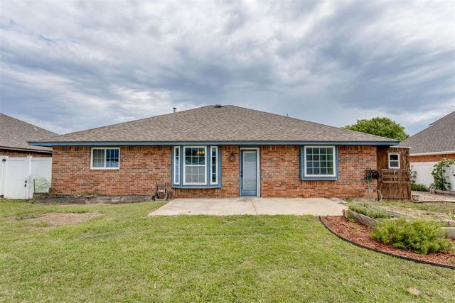 1178 SE 16th Place, Newcastle, OK 73065
