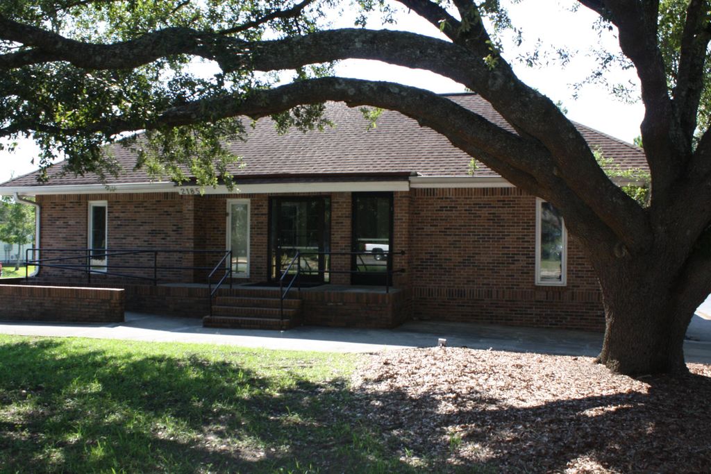 2185 N Fraser St., Georgetown, SC 29440 — exterior