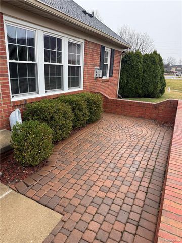 21629 Knights Lane, Brownstown Charter Township, MI 48183