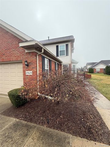 21629 Knights Lane, Brownstown Charter Township, MI 48183