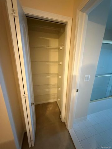 21629 Knights Lane, Brownstown Charter Township, MI 48183