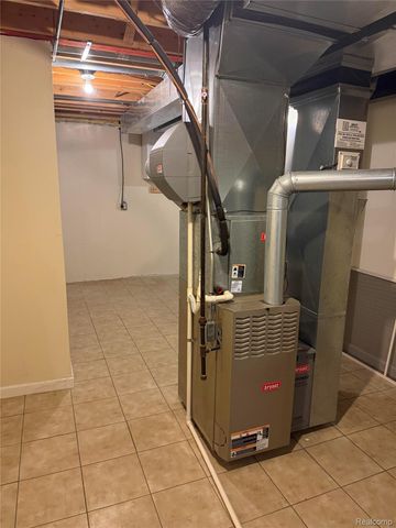 21629 Knights Lane, Brownstown Charter Township, MI 48183