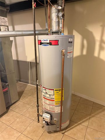 21629 Knights Lane, Brownstown Charter Township, MI 48183