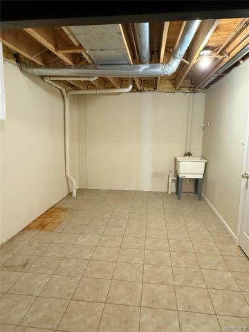 21629 Knights Lane, Brownstown Charter Township, MI 48183