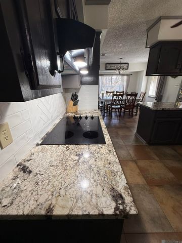 12235 Stoneway Pl, Central, LA 70818