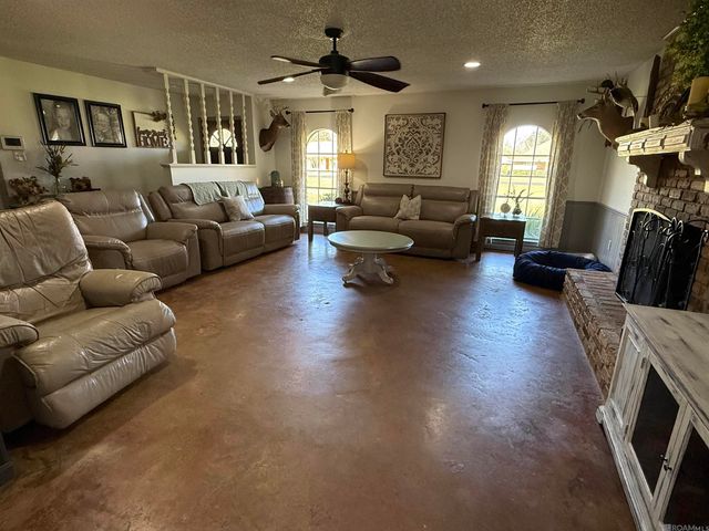 12235 Stoneway Pl, Central, LA 70818