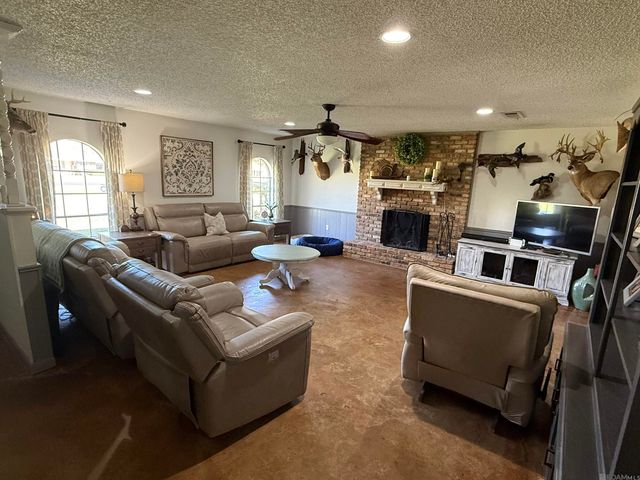 12235 Stoneway Pl, Central, LA 70818