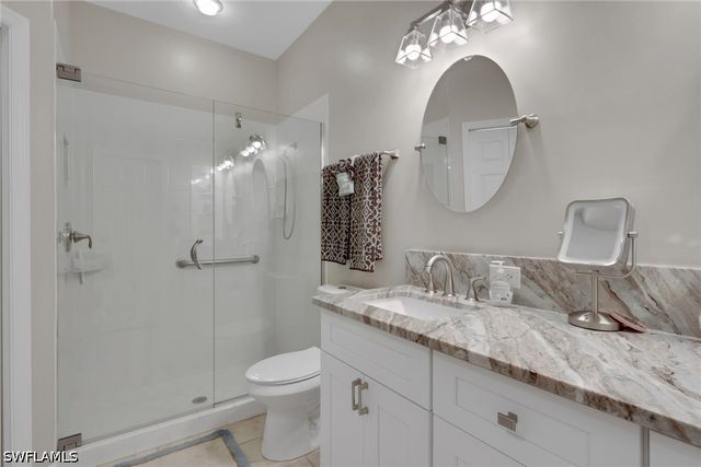 8784 MIDDLEBROOK DR, Fort Myers, FL 33908