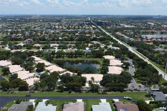 8784 MIDDLEBROOK DR, Fort Myers, FL 33908