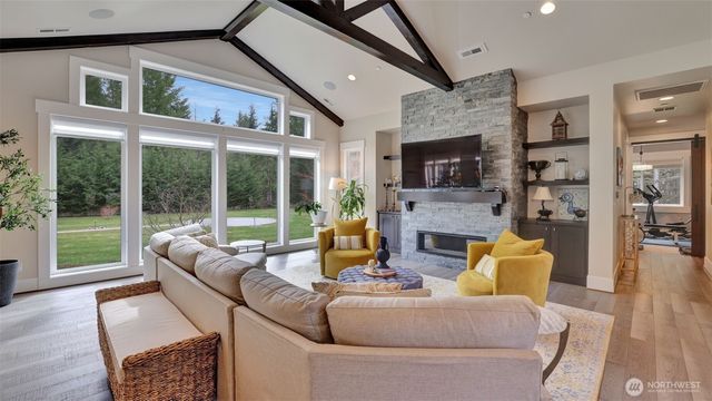 28570 318th Drive SE, Ravensdale, WA 98051