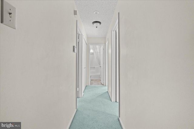 61 OLYMPIA LN, Sicklerville, NJ 08081