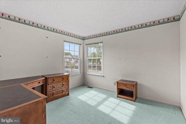 61 OLYMPIA LN, Sicklerville, NJ 08081