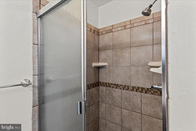 61 OLYMPIA LN, Sicklerville, NJ 08081