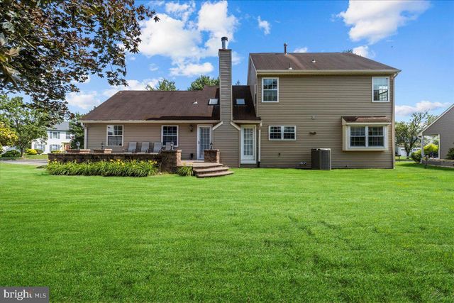 61 OLYMPIA LN, Sicklerville, NJ 08081