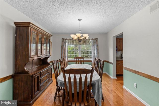 61 OLYMPIA LN, Sicklerville, NJ 08081