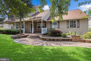 61 OLYMPIA LN, Sicklerville, NJ 08081