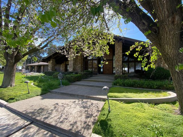 24916 S Manteca Rd, Manteca, CA 95337