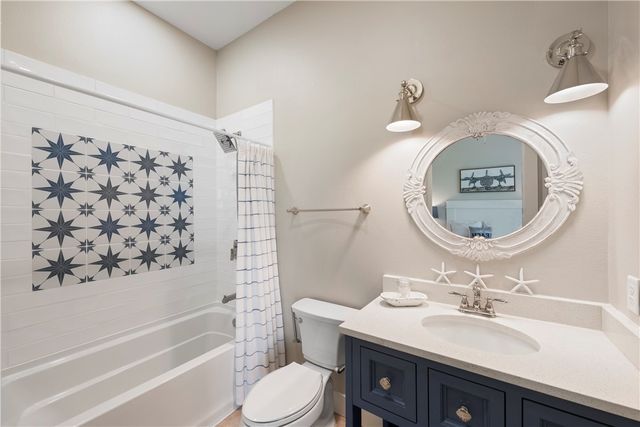 104 Sea Rocket Lane, Port Aransas, TX 78373