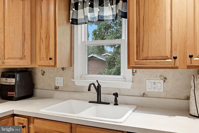 145 WILKINS DR, Winchester, VA 22602