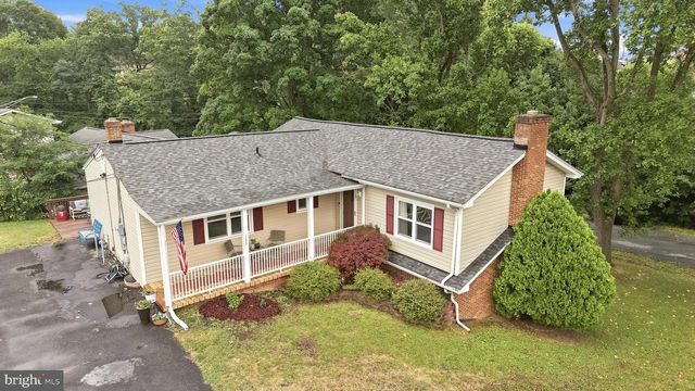 145 WILKINS DR, Winchester, VA 22602