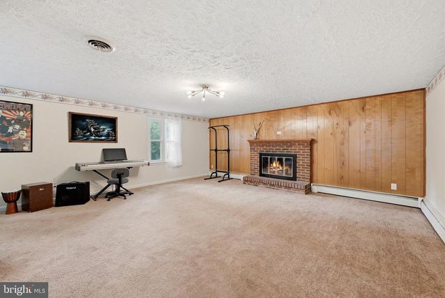 145 WILKINS DR, Winchester, VA 22602