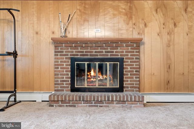 145 WILKINS DR, Winchester, VA 22602