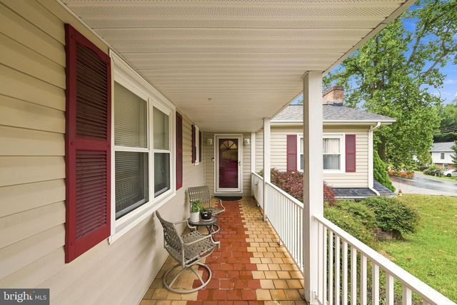 145 WILKINS DR, Winchester, VA 22602