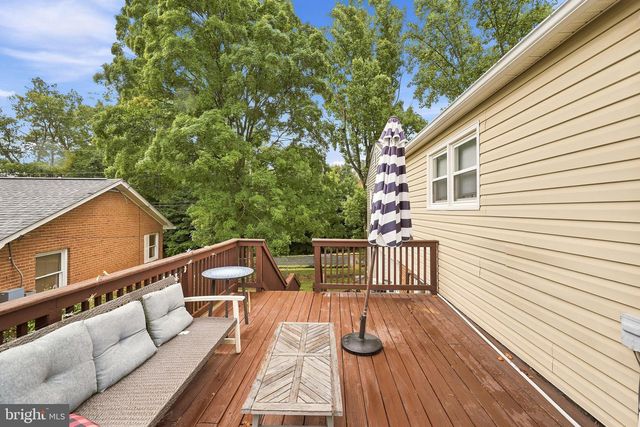145 WILKINS DR, Winchester, VA 22602