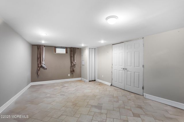 14 Hidden Hollow Court, Jackson, NJ 08527