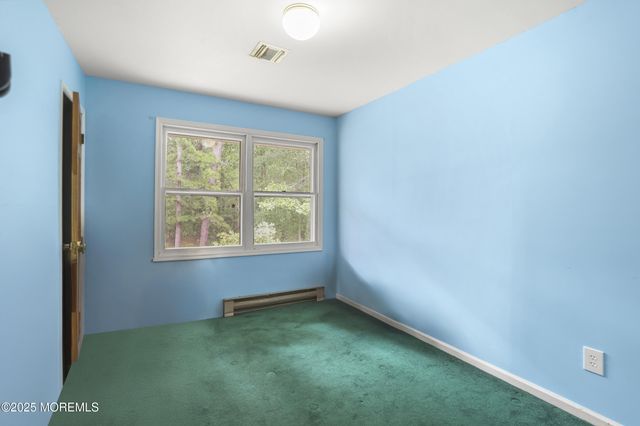 14 Hidden Hollow Court, Jackson, NJ 08527