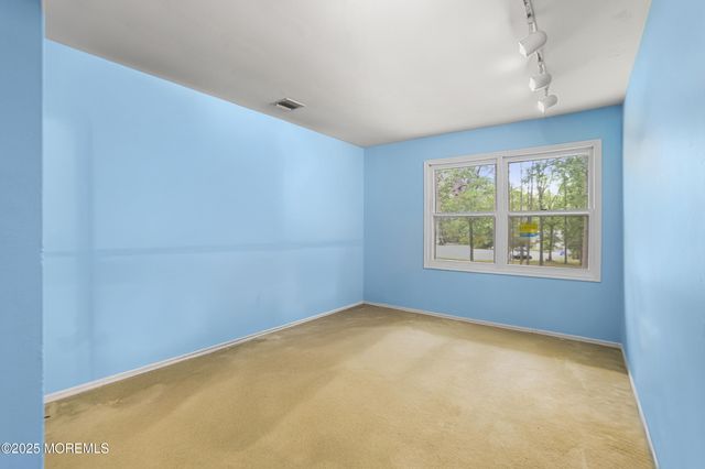 14 Hidden Hollow Court, Jackson, NJ 08527