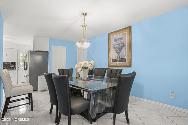 14 Hidden Hollow Court, Jackson, NJ 08527