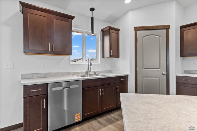 530 DENALI DR, Box Elder, SD 57719