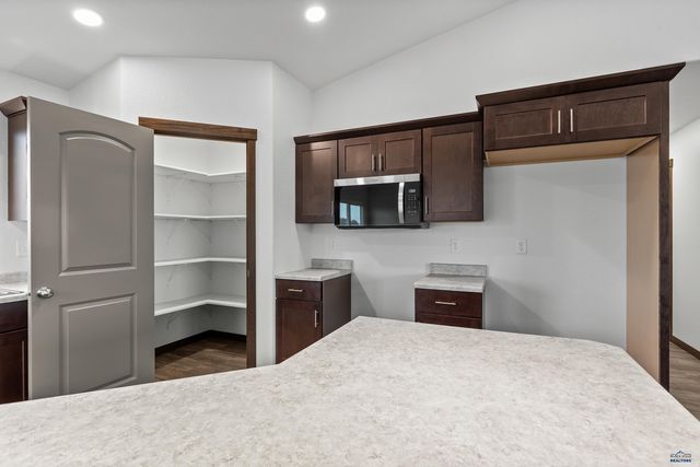 530 DENALI DR, Box Elder, SD 57719