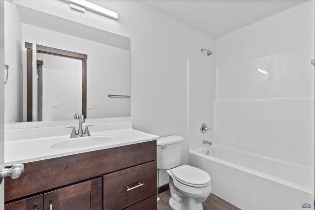 530 DENALI DR, Box Elder, SD 57719