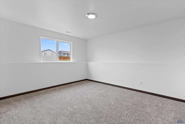 530 DENALI DR, Box Elder, SD 57719