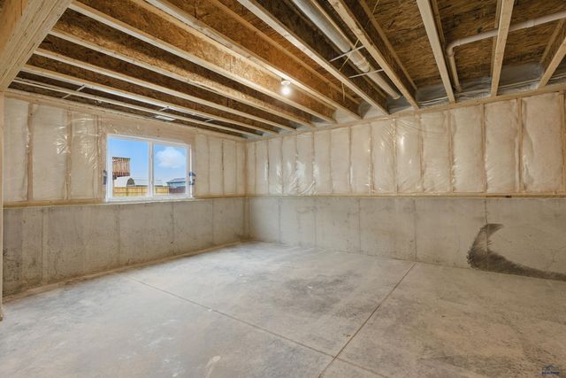 530 DENALI DR, Box Elder, SD 57719