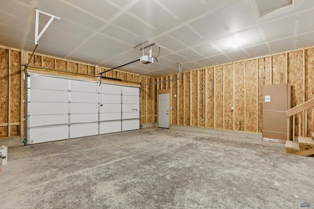 530 DENALI DR, Box Elder, SD 57719