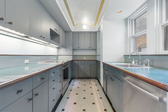 250 Beacon St 10, Boston, MA 02116