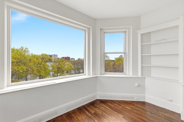 250 Beacon St 10, Boston, MA 02116