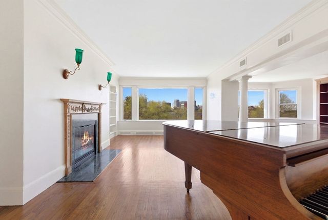 250 Beacon St 10, Boston, MA 02116