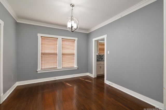 1717 W Summit Ave, San Antonio, TX 78201