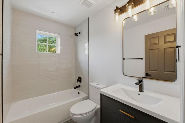 3030 5TH STREET N, St Petersburg, FL 33704